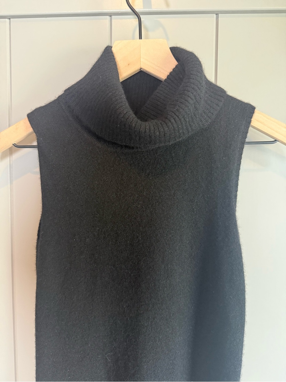 Hayden 100% Cashmere Sleeveless Turtleneck Sweater Dress Black XS - Picture 6 of 11